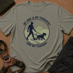 Mi perro es mi terapeuta y mi entrenador camiseta