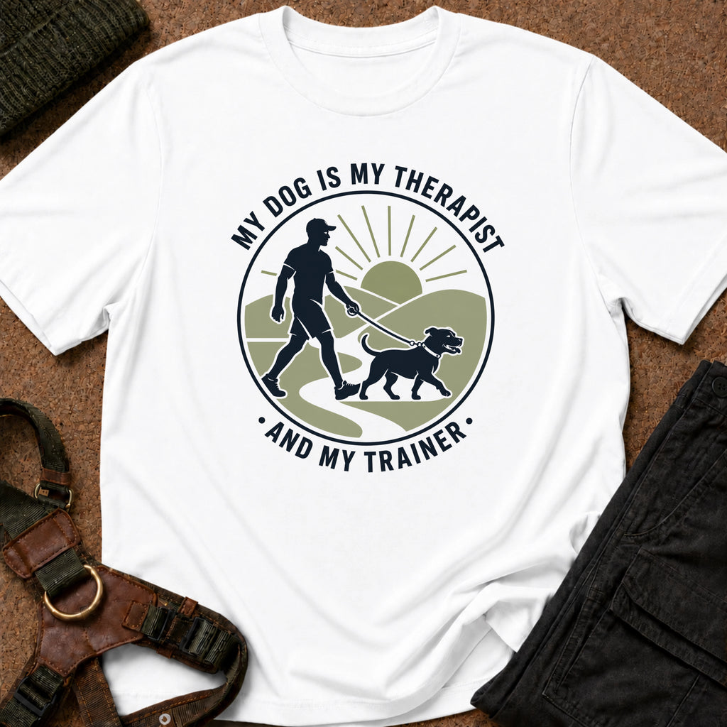 Mi perro es mi terapeuta y mi entrenador camiseta